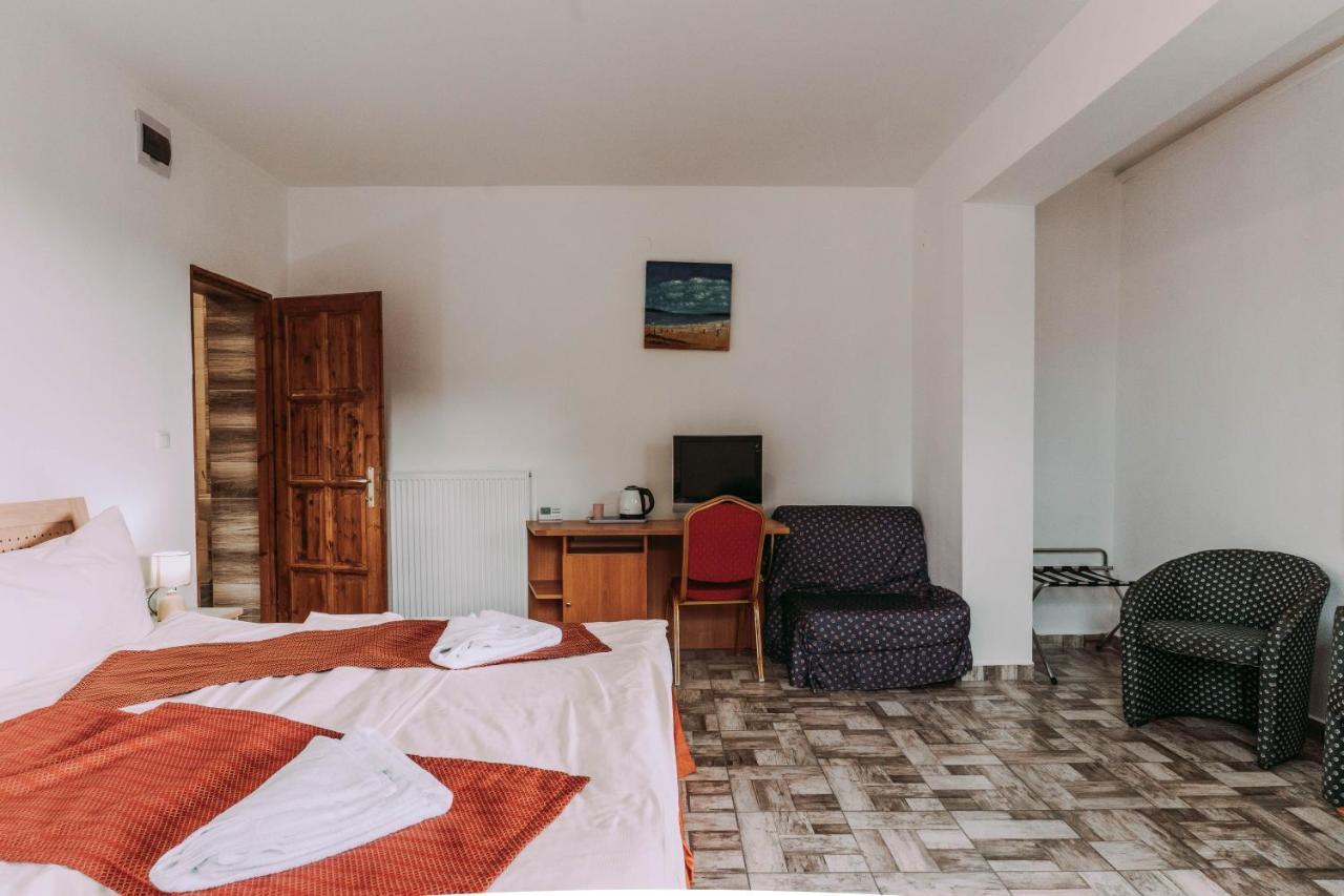 Pelso Wellness Hotel Balatonfenyves Ngoại thất bức ảnh